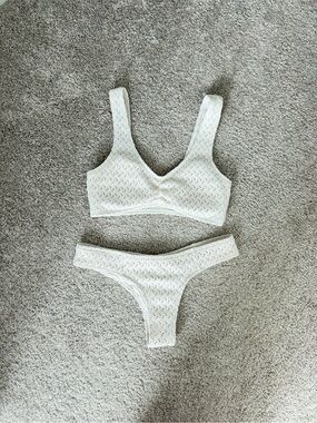 Hollister Swim Cream Crochet Knit Bikini Set - Two Piece XS, Cheeky Bottoms